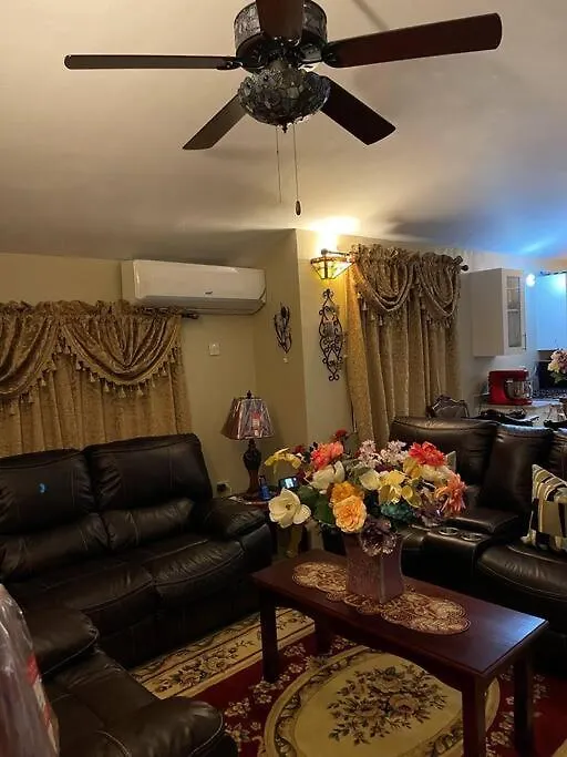 Cheerful 2Bedroom 1Bath, Wifi, Air Conditioning Montego Bay 0*,